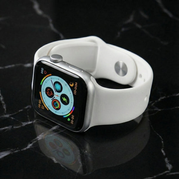 Smart Watch with Stylish Display & Comfortable Silicone Strap